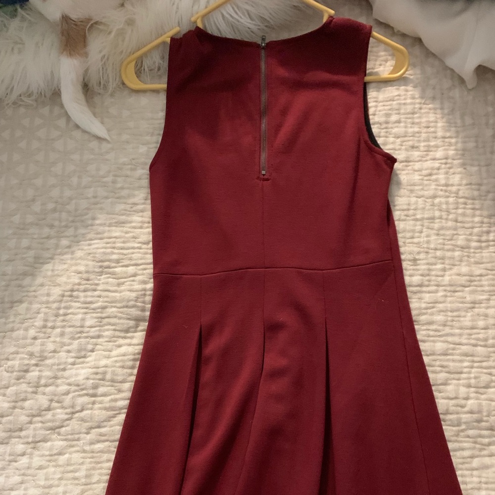 Only worn twice!! Burgundy above the knee dress.